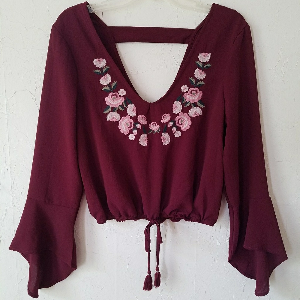 Rue21 Maroon Floral Flare Sleeve Crop Top